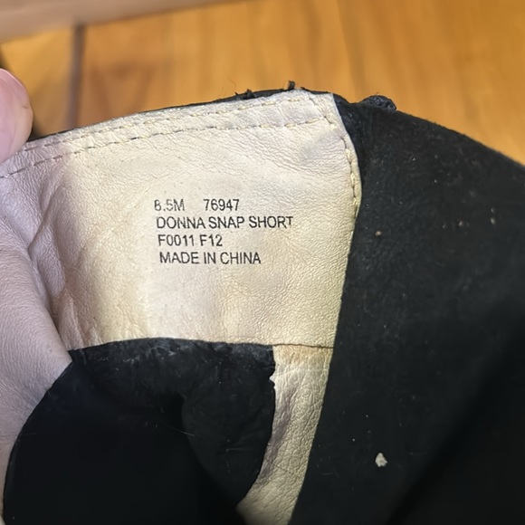 Frye Co. Donna snap short boots. - Picture 3 of 4